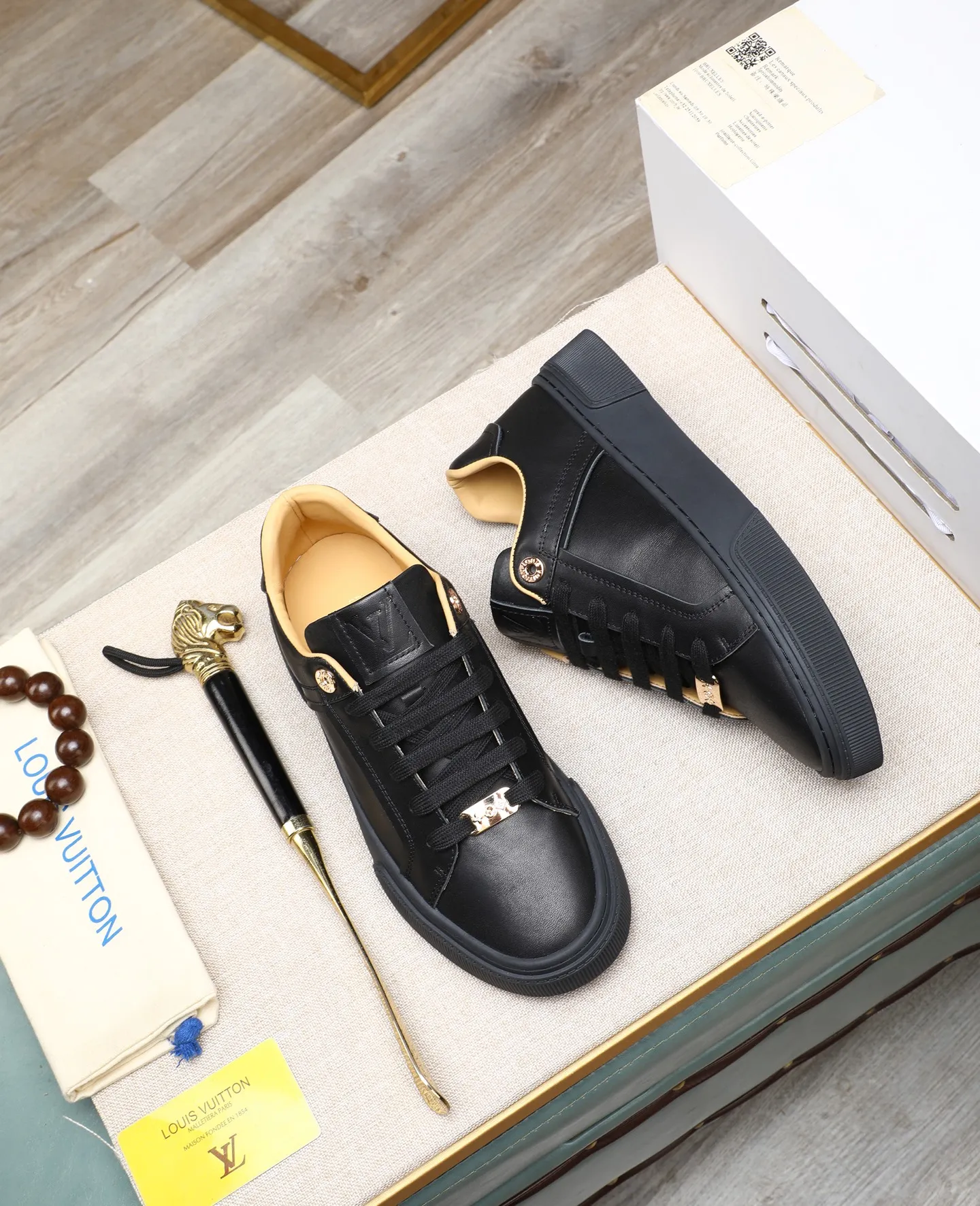 Men's shoes 💰460 [LV～] Men's casual shoes 2025z cabinet sales simultaneously 🔶Size: 38-44 #️⃣ 🔷3 colors🔜The upper is made of multi-material splicing➕cow leather lining, comfortable and breathable, sole: original comfortable and wear-resistant outsole, ⚠️real thing📱photographed🎬real thing is better📢📢📢